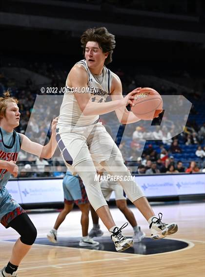 Thumbnail 1 in Boerne vs Hirschi (UIL 4A State Semifinal) photogallery.