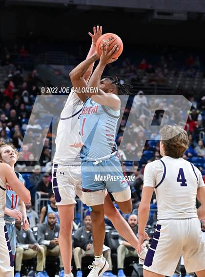 Thumbnail 3 in Boerne vs Hirschi (UIL 4A State Semifinal) photogallery.
