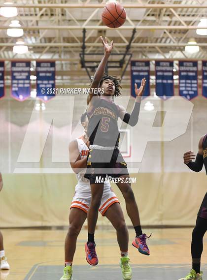 Thumbnail 3 in Catholic-B.R. vs McDonogh 35 (Country Day Classic) photogallery.