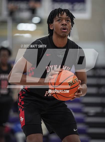 Thumbnail 1 in Dynamic Prep vs. Pebblebrook (Holiday Hoopfest) photogallery.