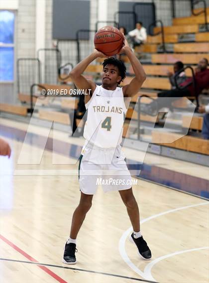 Thumbnail 1 in Encinal vs. Castro Valley (Don Nelson Classic Semifinal) photogallery.