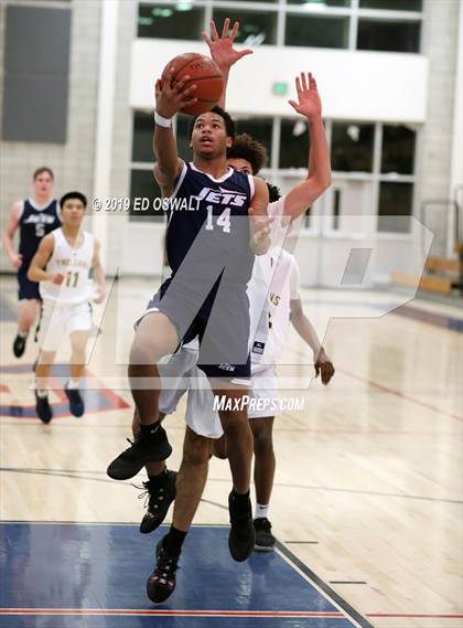 Thumbnail 2 in Encinal vs. Castro Valley (Don Nelson Classic Semifinal) photogallery.