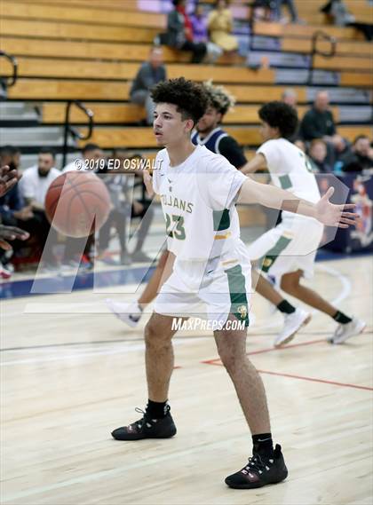 Thumbnail 2 in Encinal vs. Castro Valley (Don Nelson Classic Semifinal) photogallery.
