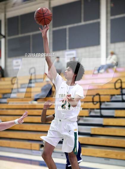 Thumbnail 3 in Encinal vs. Castro Valley (Don Nelson Classic Semifinal) photogallery.