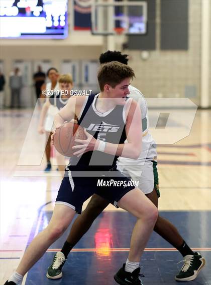 Thumbnail 3 in Encinal vs. Castro Valley (Don Nelson Classic Semifinal) photogallery.