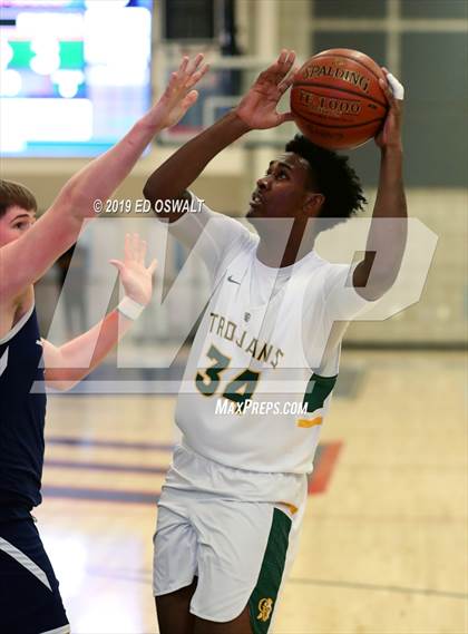 Thumbnail 2 in Encinal vs. Castro Valley (Don Nelson Classic Semifinal) photogallery.