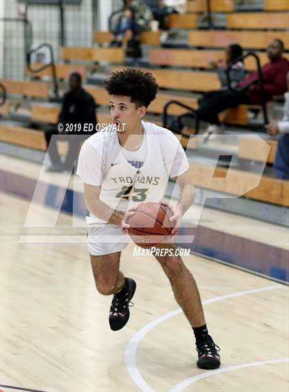 Thumbnail 3 in Encinal vs. Castro Valley (Don Nelson Classic Semifinal) photogallery.