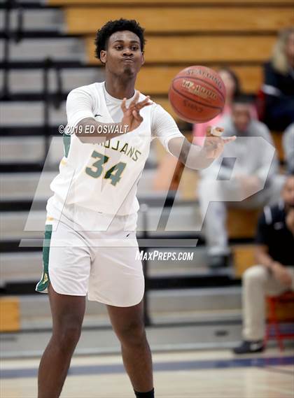 Thumbnail 1 in Encinal vs. Castro Valley (Don Nelson Classic Semifinal) photogallery.