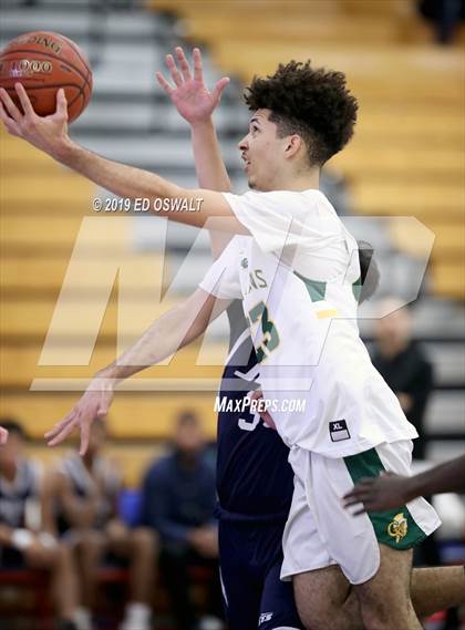 Thumbnail 2 in Encinal vs. Castro Valley (Don Nelson Classic Semifinal) photogallery.