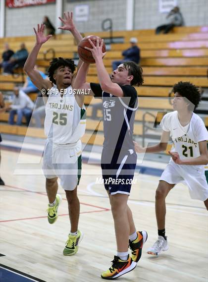 Thumbnail 3 in Encinal vs. Castro Valley (Don Nelson Classic Semifinal) photogallery.