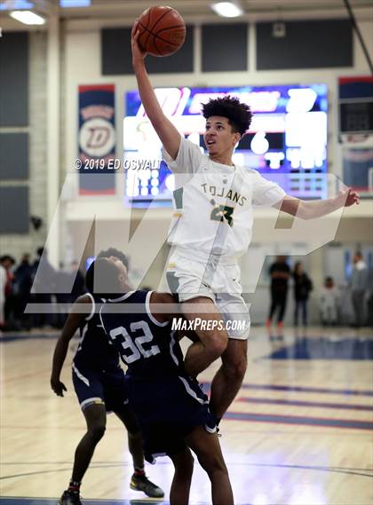 Thumbnail 3 in Encinal vs. Castro Valley (Don Nelson Classic Semifinal) photogallery.