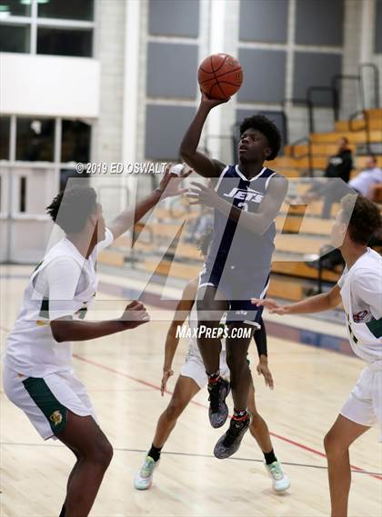 Thumbnail 3 in Encinal vs. Castro Valley (Don Nelson Classic Semifinal) photogallery.
