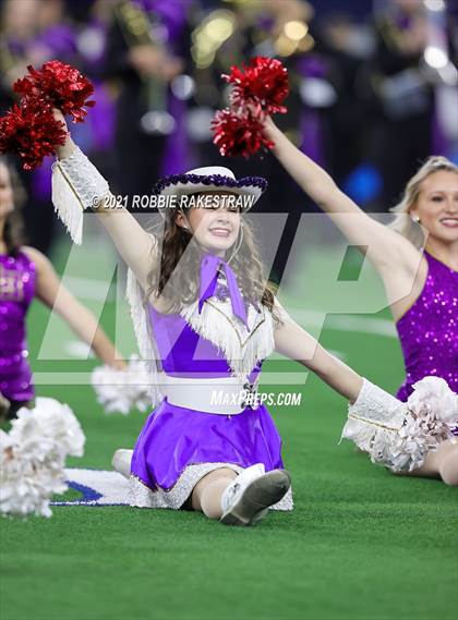 Thumbnail 3 in South Oak Cliff vs. Liberty Hill (UIL Football 5A D2 Finals) photogallery.