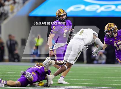 Thumbnail 2 in South Oak Cliff vs. Liberty Hill (UIL Football 5A D2 Finals) photogallery.