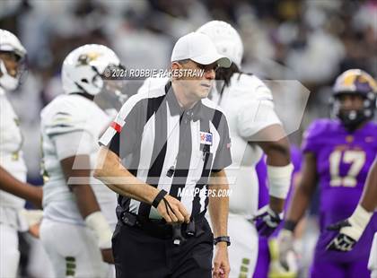 Thumbnail 1 in South Oak Cliff vs. Liberty Hill (UIL Football 5A D2 Finals) photogallery.