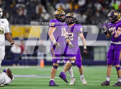 Thumbnail 3 in South Oak Cliff vs. Liberty Hill (UIL Football 5A D2 Finals) photogallery.