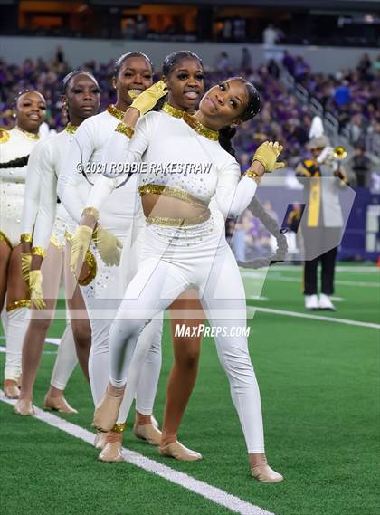Thumbnail 1 in South Oak Cliff vs. Liberty Hill (UIL Football 5A D2 Finals) photogallery.