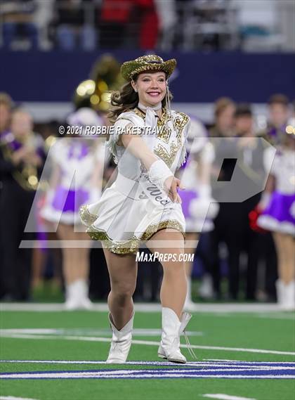 Thumbnail 2 in South Oak Cliff vs. Liberty Hill (UIL Football 5A D2 Finals) photogallery.