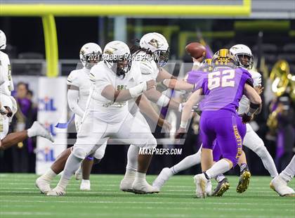 Thumbnail 3 in South Oak Cliff vs. Liberty Hill (UIL Football 5A D2 Finals) photogallery.
