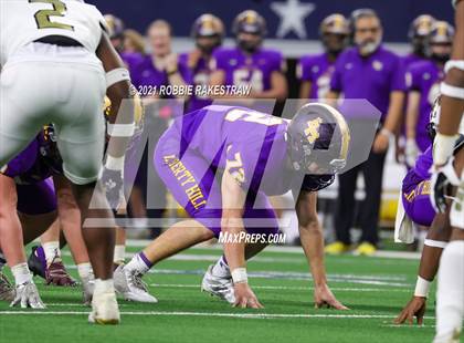 Thumbnail 3 in South Oak Cliff vs. Liberty Hill (UIL Football 5A D2 Finals) photogallery.