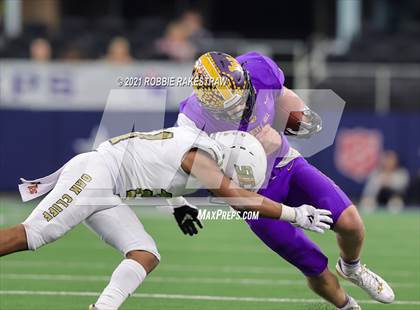 Thumbnail 1 in South Oak Cliff vs. Liberty Hill (UIL Football 5A D2 Finals) photogallery.