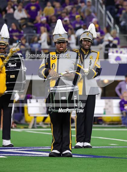 Thumbnail 3 in South Oak Cliff vs. Liberty Hill (UIL Football 5A D2 Finals) photogallery.