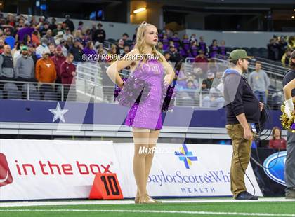 Thumbnail 3 in South Oak Cliff vs. Liberty Hill (UIL Football 5A D2 Finals) photogallery.