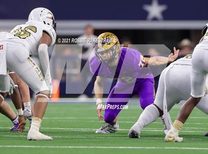 Thumbnail 1 in South Oak Cliff vs. Liberty Hill (UIL Football 5A D2 Finals) photogallery.