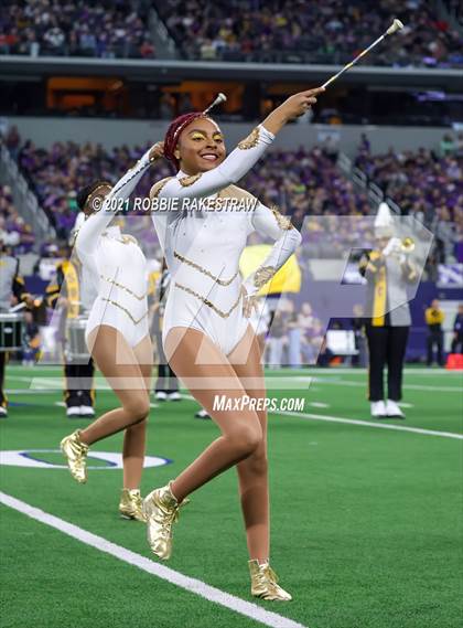 Thumbnail 2 in South Oak Cliff vs. Liberty Hill (UIL Football 5A D2 Finals) photogallery.