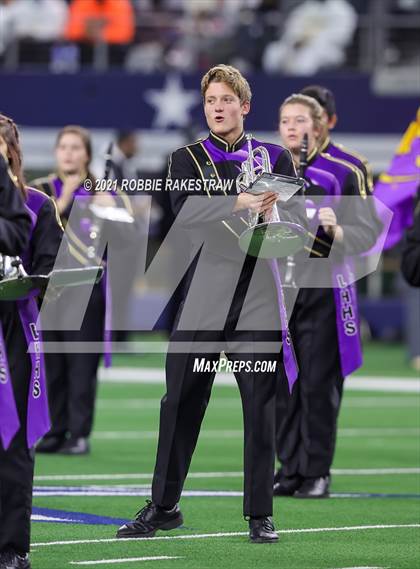 Thumbnail 2 in South Oak Cliff vs. Liberty Hill (UIL Football 5A D2 Finals) photogallery.
