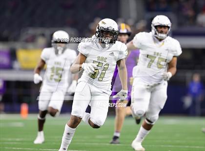 Thumbnail 1 in South Oak Cliff vs. Liberty Hill (UIL Football 5A D2 Finals) photogallery.