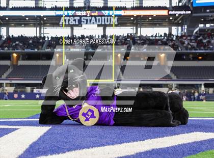 Thumbnail 3 in South Oak Cliff vs. Liberty Hill (UIL Football 5A D2 Finals) photogallery.