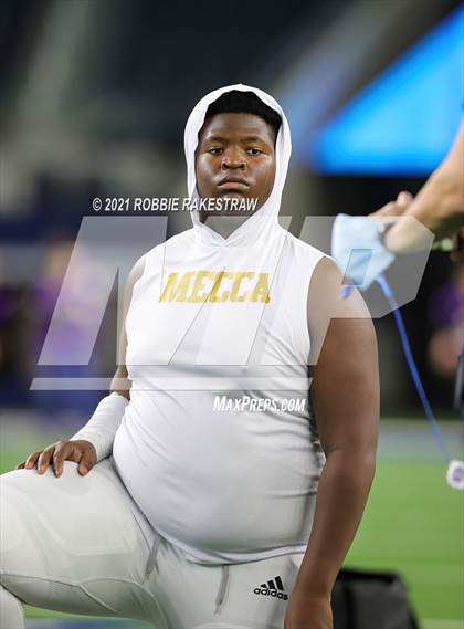 Thumbnail 3 in South Oak Cliff vs. Liberty Hill (UIL Football 5A D2 Finals) photogallery.