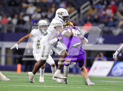 Thumbnail 3 in South Oak Cliff vs. Liberty Hill (UIL Football 5A D2 Finals) photogallery.