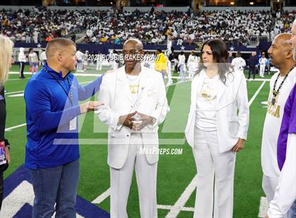 Thumbnail 1 in South Oak Cliff vs. Liberty Hill (UIL Football 5A D2 Finals) photogallery.