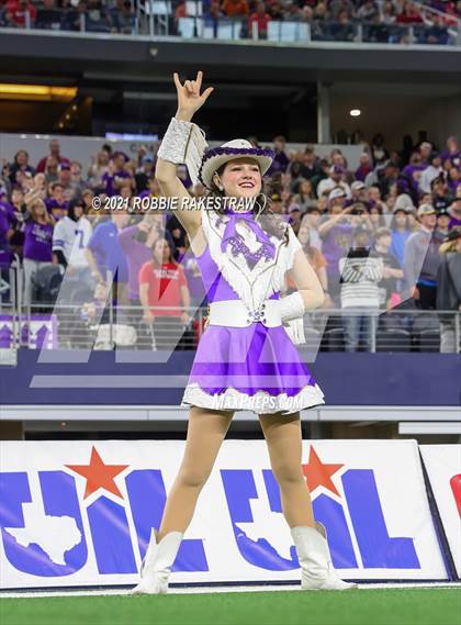 Thumbnail 1 in South Oak Cliff vs. Liberty Hill (UIL Football 5A D2 Finals) photogallery.