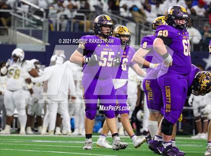 Thumbnail 1 in South Oak Cliff vs. Liberty Hill (UIL Football 5A D2 Finals) photogallery.