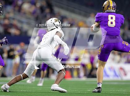 Thumbnail 3 in South Oak Cliff vs. Liberty Hill (UIL Football 5A D2 Finals) photogallery.