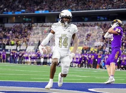 Thumbnail 1 in South Oak Cliff vs. Liberty Hill (UIL Football 5A D2 Finals) photogallery.