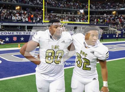 Thumbnail 1 in South Oak Cliff vs. Liberty Hill (UIL Football 5A D2 Finals) photogallery.