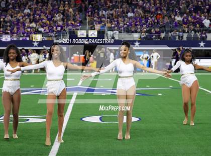 Thumbnail 3 in South Oak Cliff vs. Liberty Hill (UIL Football 5A D2 Finals) photogallery.