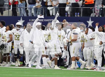 Thumbnail 3 in South Oak Cliff vs. Liberty Hill (UIL Football 5A D2 Finals) photogallery.