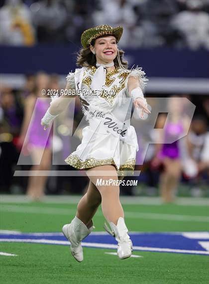 Thumbnail 3 in South Oak Cliff vs. Liberty Hill (UIL Football 5A D2 Finals) photogallery.