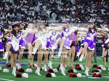 Thumbnail 3 in South Oak Cliff vs. Liberty Hill (UIL Football 5A D2 Finals) photogallery.