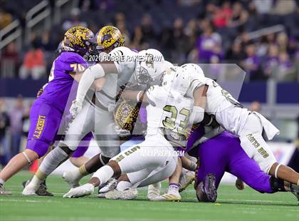 Thumbnail 2 in South Oak Cliff vs. Liberty Hill (UIL Football 5A D2 Finals) photogallery.