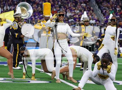 Thumbnail 2 in South Oak Cliff vs. Liberty Hill (UIL Football 5A D2 Finals) photogallery.
