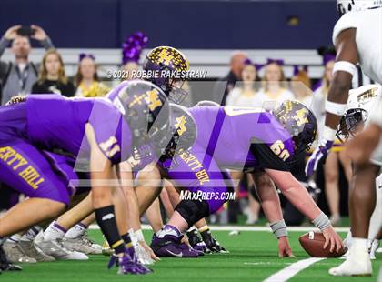 Thumbnail 2 in South Oak Cliff vs. Liberty Hill (UIL Football 5A D2 Finals) photogallery.