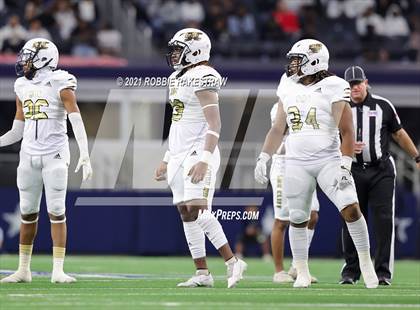 Thumbnail 1 in South Oak Cliff vs. Liberty Hill (UIL Football 5A D2 Finals) photogallery.