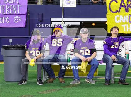 Thumbnail 1 in South Oak Cliff vs. Liberty Hill (UIL Football 5A D2 Finals) photogallery.