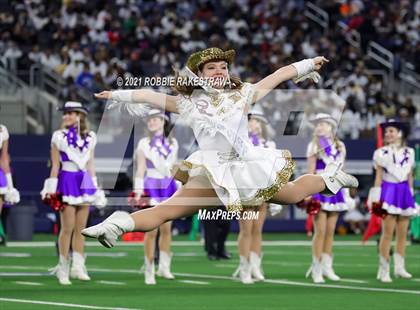 Thumbnail 1 in South Oak Cliff vs. Liberty Hill (UIL Football 5A D2 Finals) photogallery.
